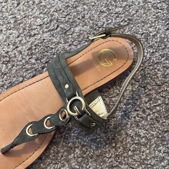 Guess Army Green and Gold Sandals Size 10 - Picture 2 of 4